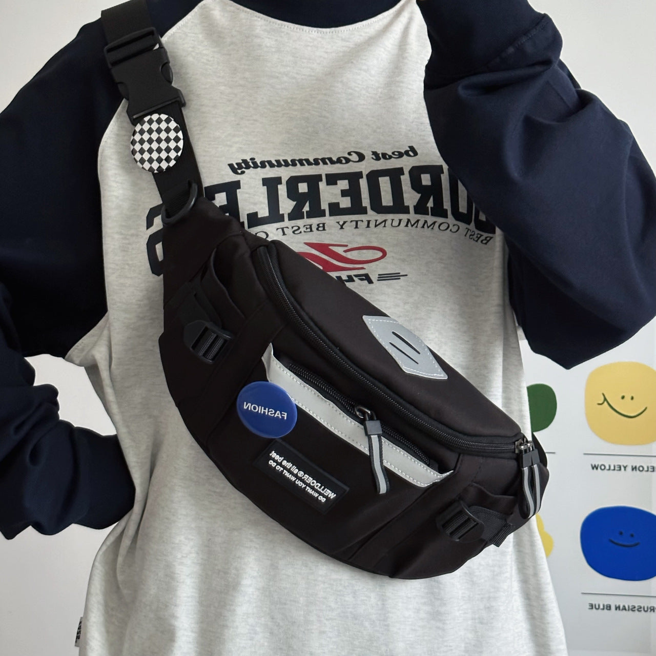 Wholesale Men's chest bag workwear style sports messenger bag versatile student cycling shoulder waist bag